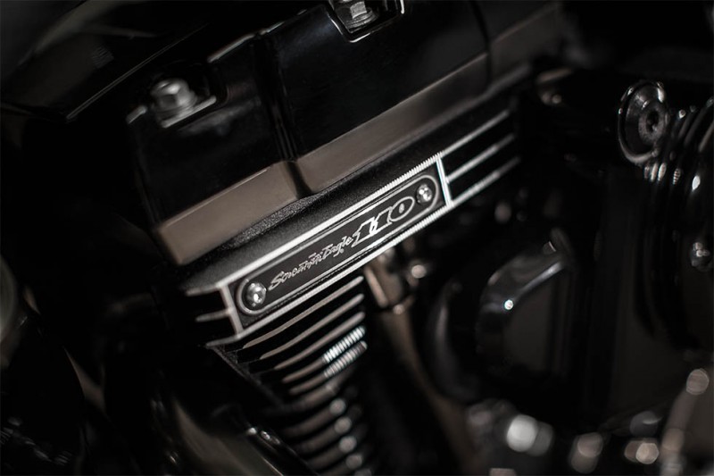 16-hd-cvo-pro-street-breakout-8-large