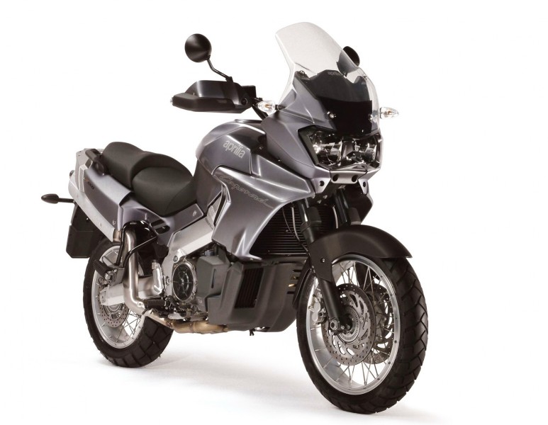 2004_Aprilia_ETV_1000_Caponord_2004-02