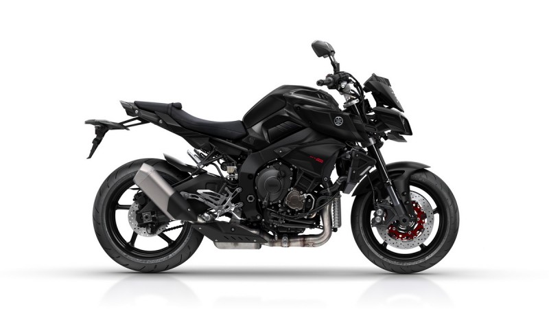 2016-Yamaha-MT-10-EU-Tech-Black-Studio-002