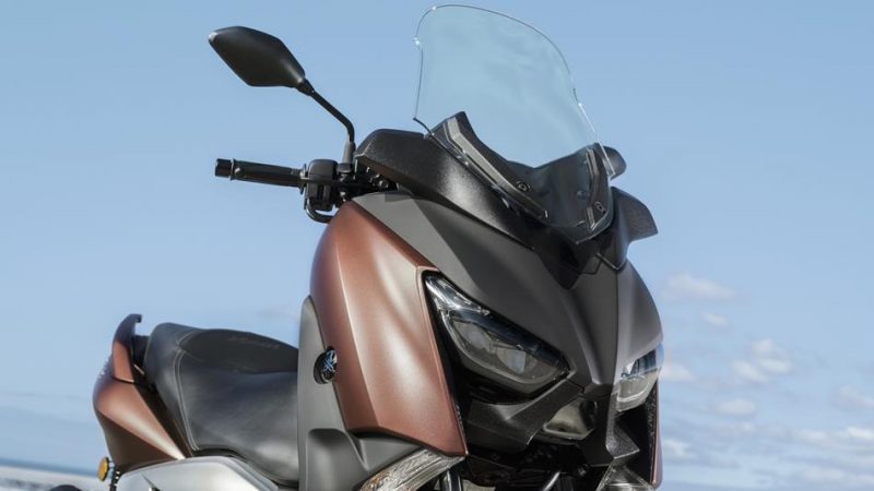 2017-yamaha-x-max-300a-eu-quasar-bronze-detail-001