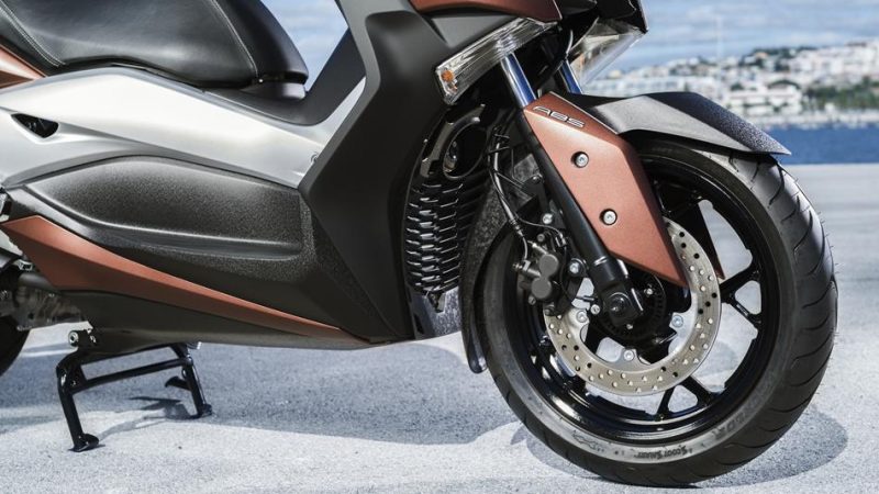 2017-yamaha-x-max-300a-eu-quasar-bronze-detail-007