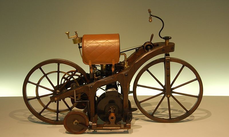 Daimler_Reitwagen