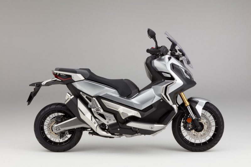17YM X-ADV