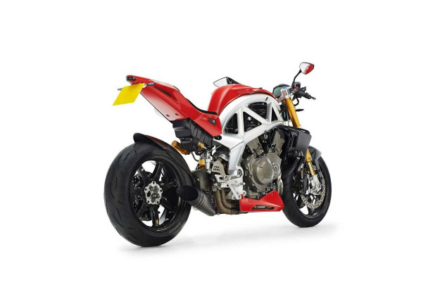 Ariel-Ace-02