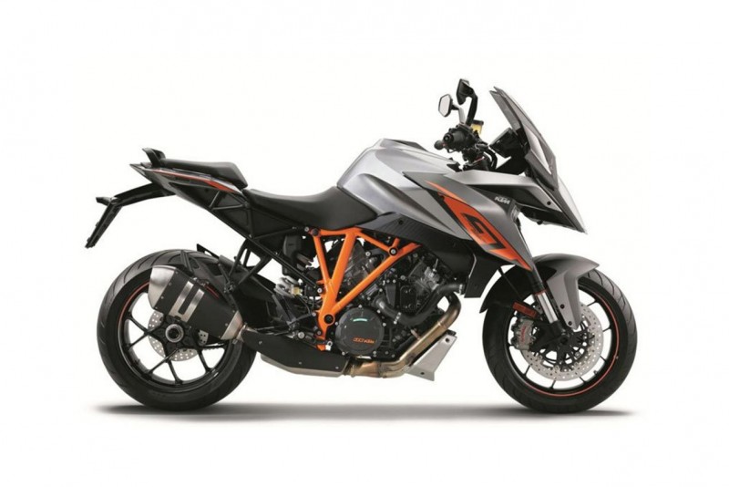 KTM-1290-Super-Duke-GT