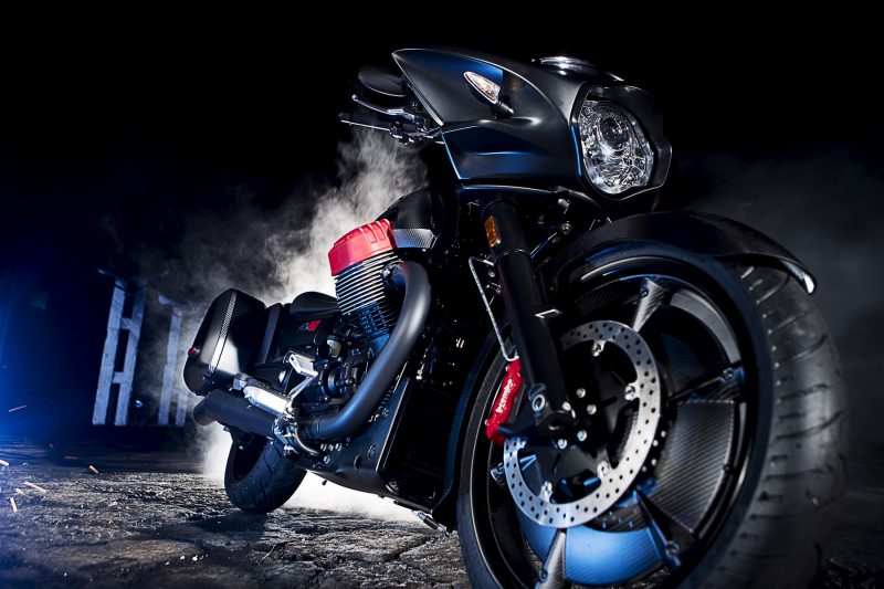 moto-guzzi-mgx-21_06