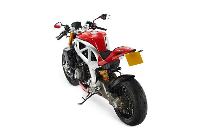 ariel ace (3)