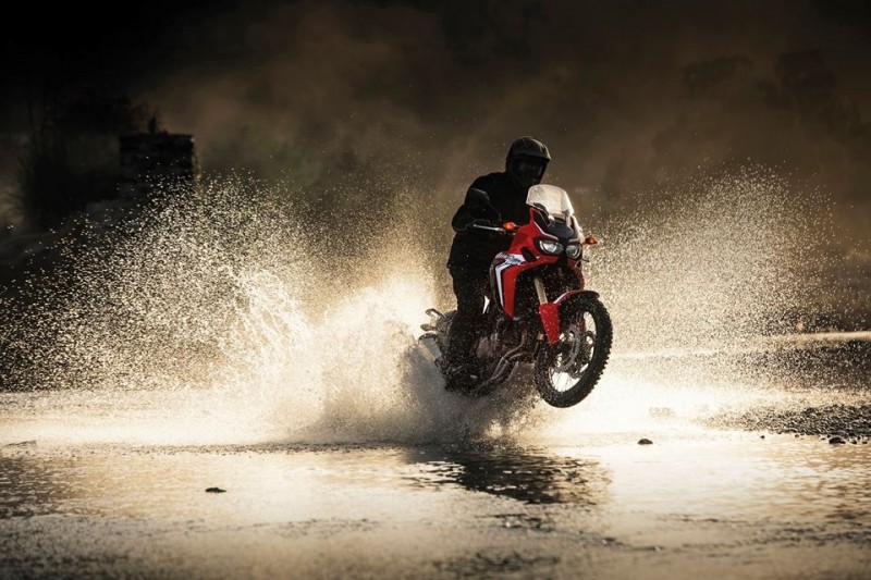 Honda Africa Twin in actiune