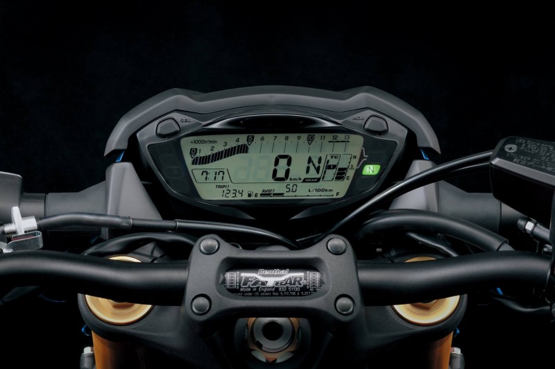 suzuki gsx-s1000 (3)