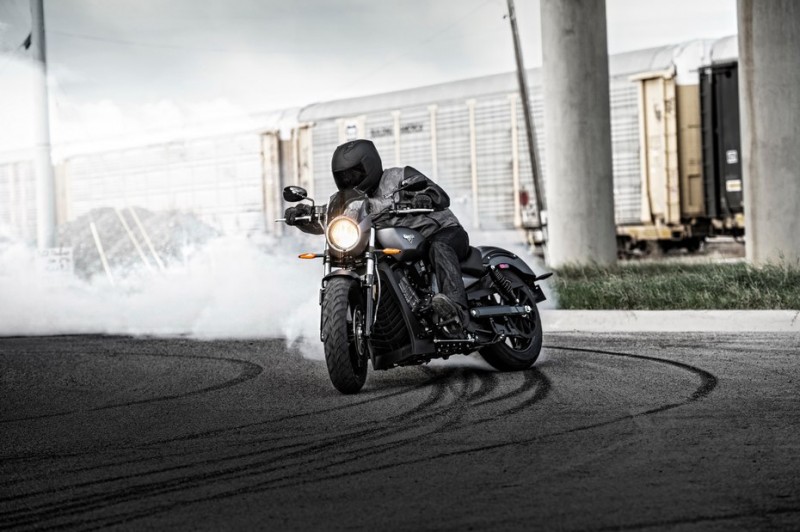 victory-motorcycles-2017-octane-10