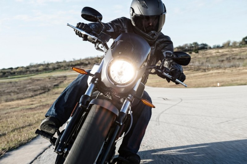 victory-motorcycles-2017-octane-17