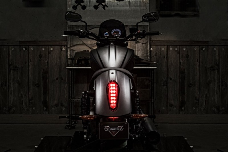 victory-motorcycles-2017-octane-3