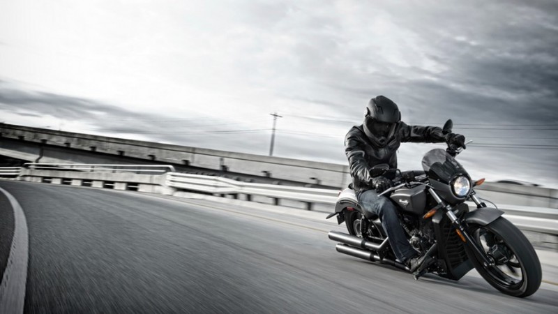 victory-motorcycles-2017-octane-9