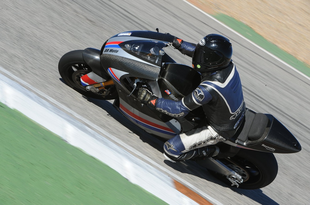 yamaha r1 motogp6