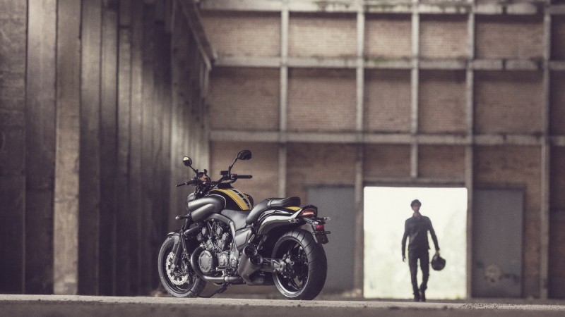 yamaha-vmax-60th-anniversary_03